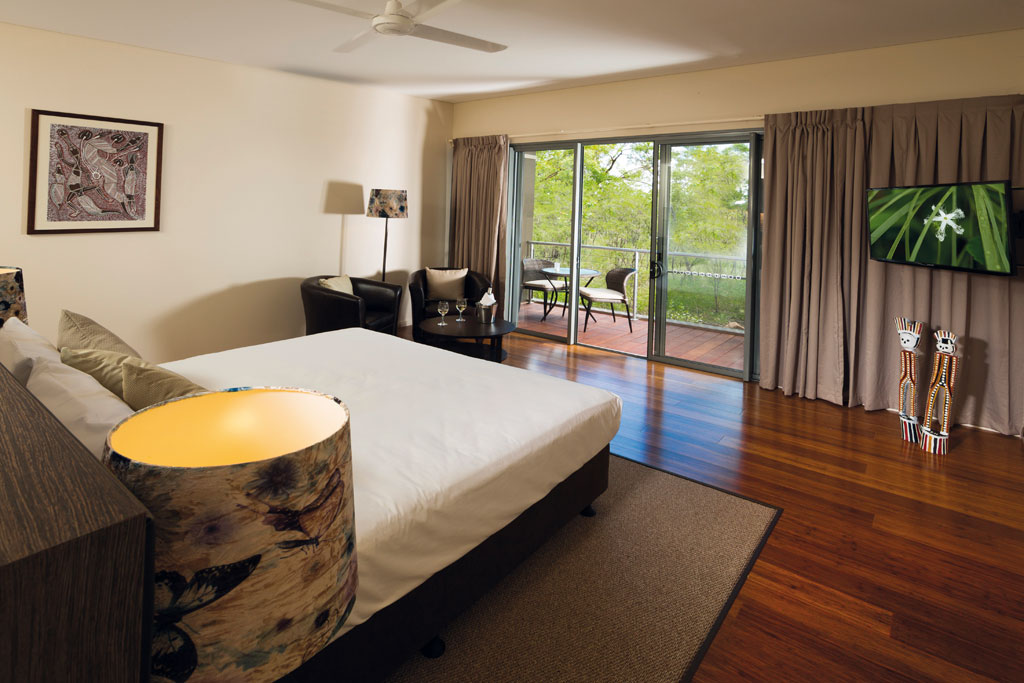 Cicada Lodge bedroom
