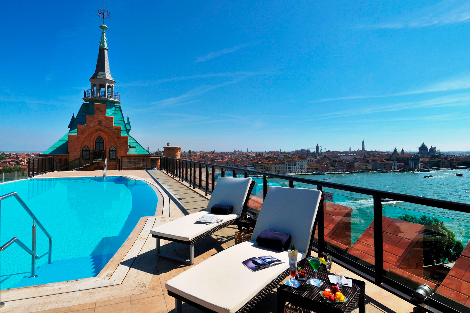 Hotel Review: Hilton Molino Stucky Venice