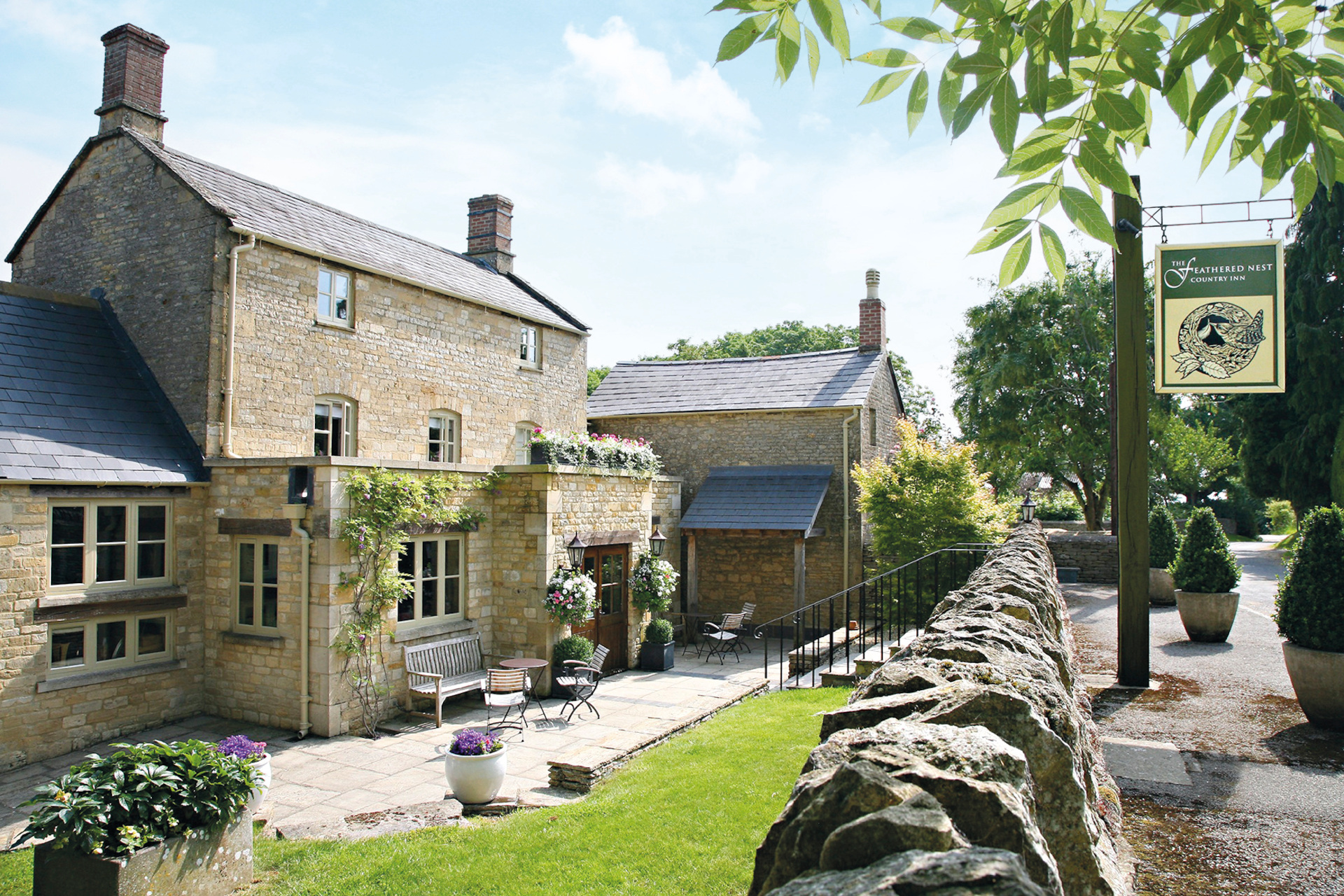 The Feathered Nest Country Inn – Nether Westcote, Oxfordshire