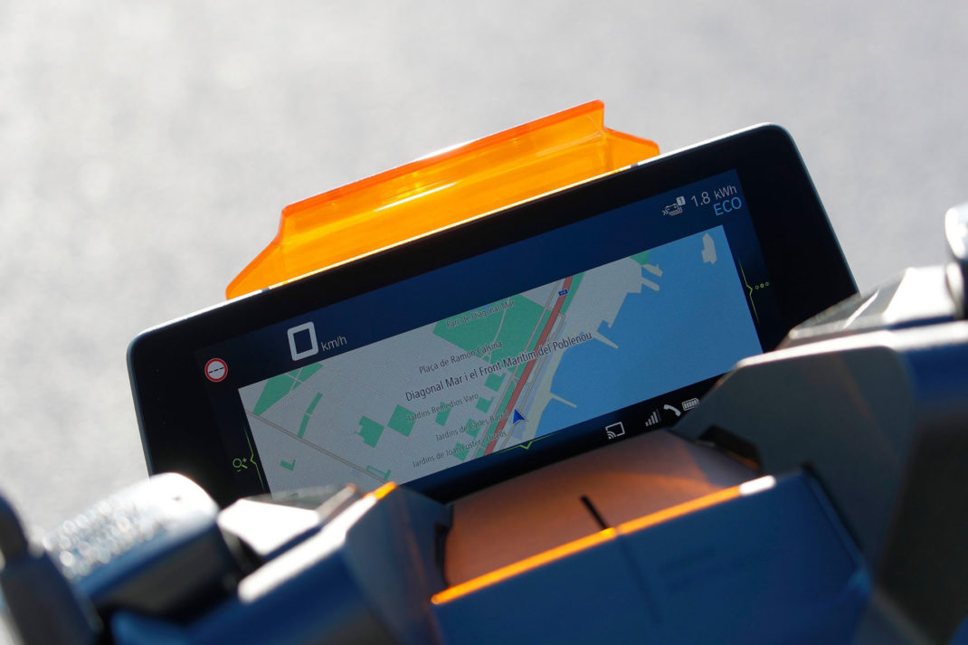a close up of the screen of BMW CE 04