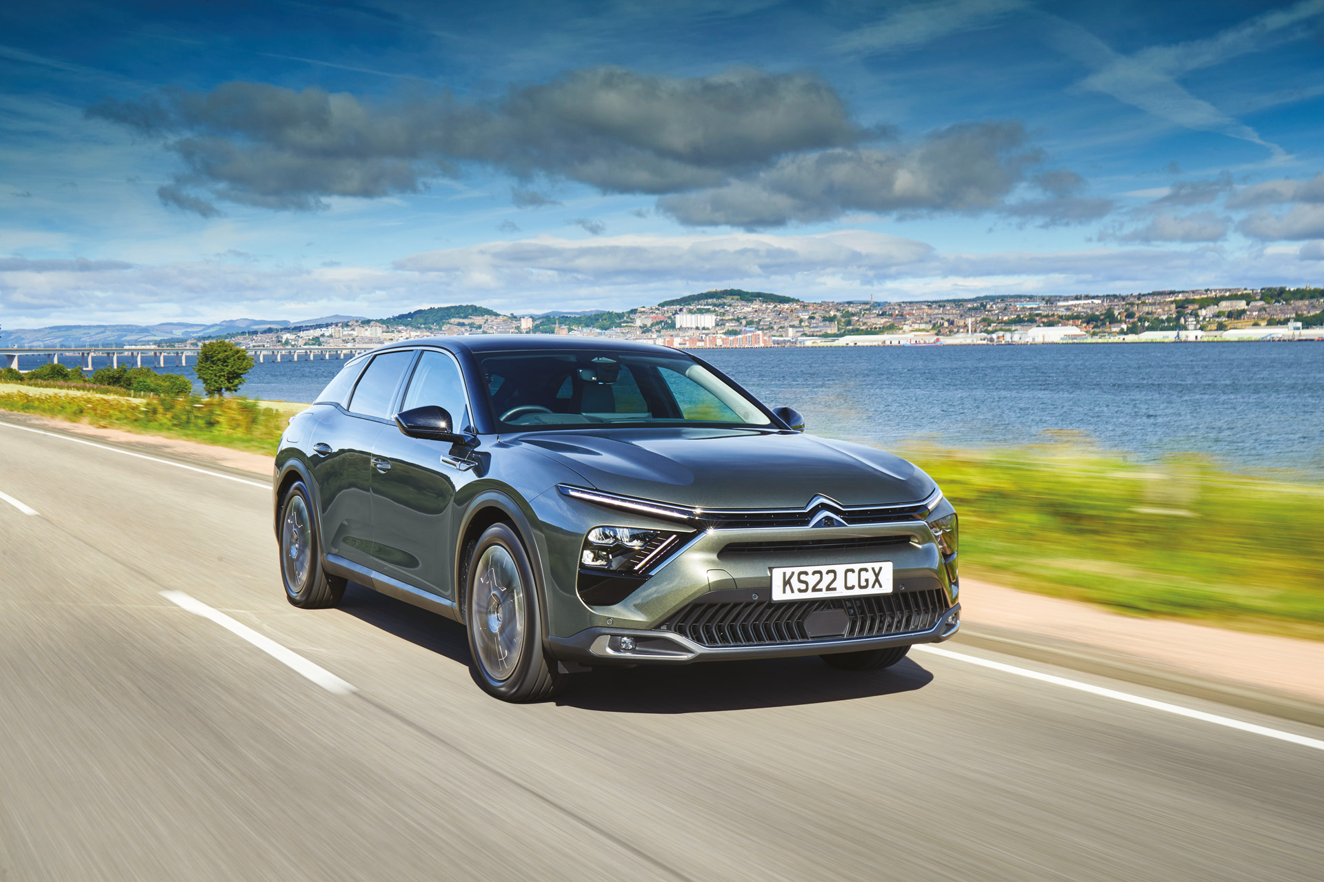 Road Test: Citroën C5 X