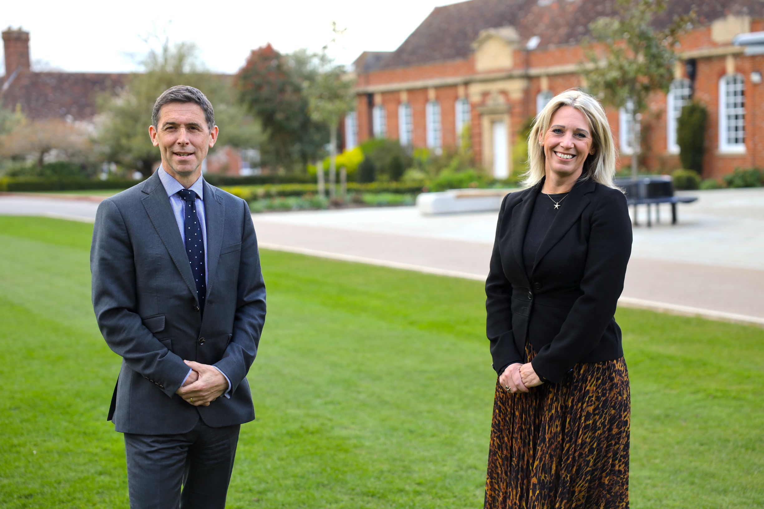 Lord Wandsworth College Collaborates With St Neot's School