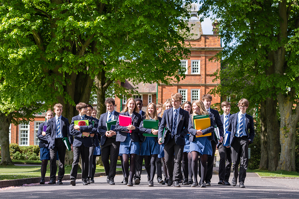 Life Skills for Pupils Post-GCSE at Dauntsey’s