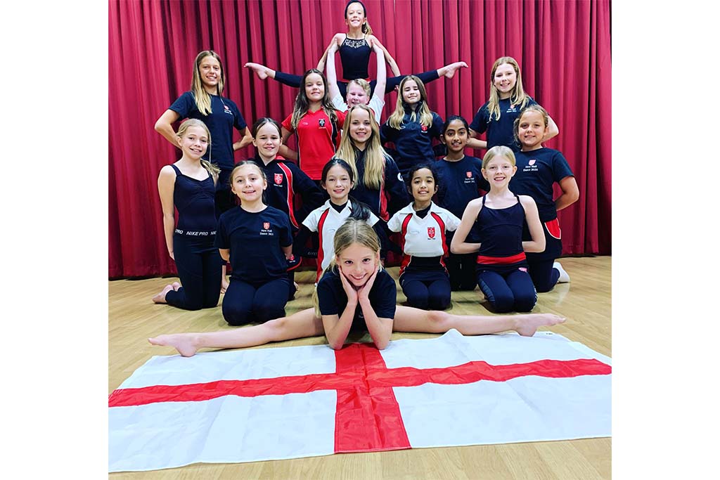 25 New Hall Dancers to Represent England
