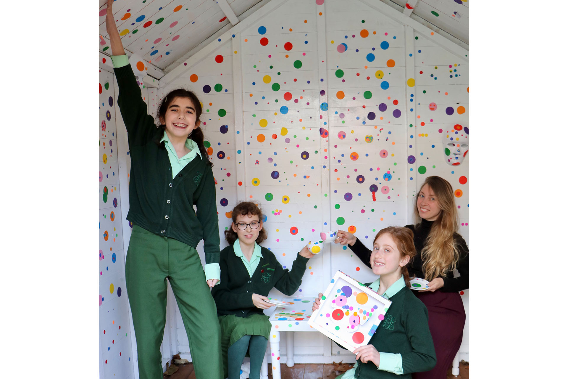 Sarum Hall School Recreates Yayoi Kusama's Obliteration Room