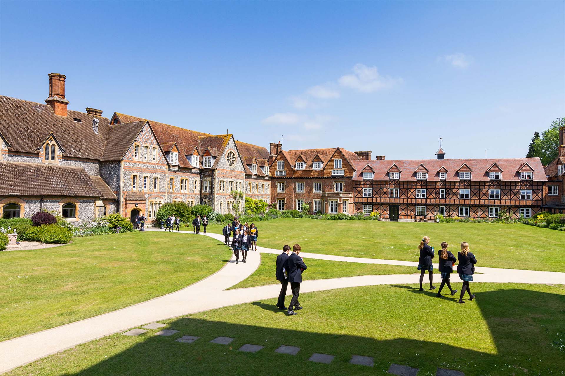 Bradfield College Merges with St Andrew's School
