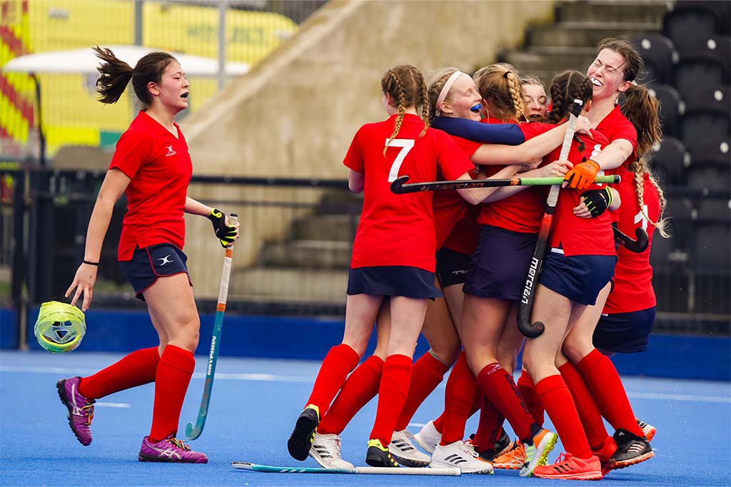 Felsted U16 Girls Claim National Hockey Title