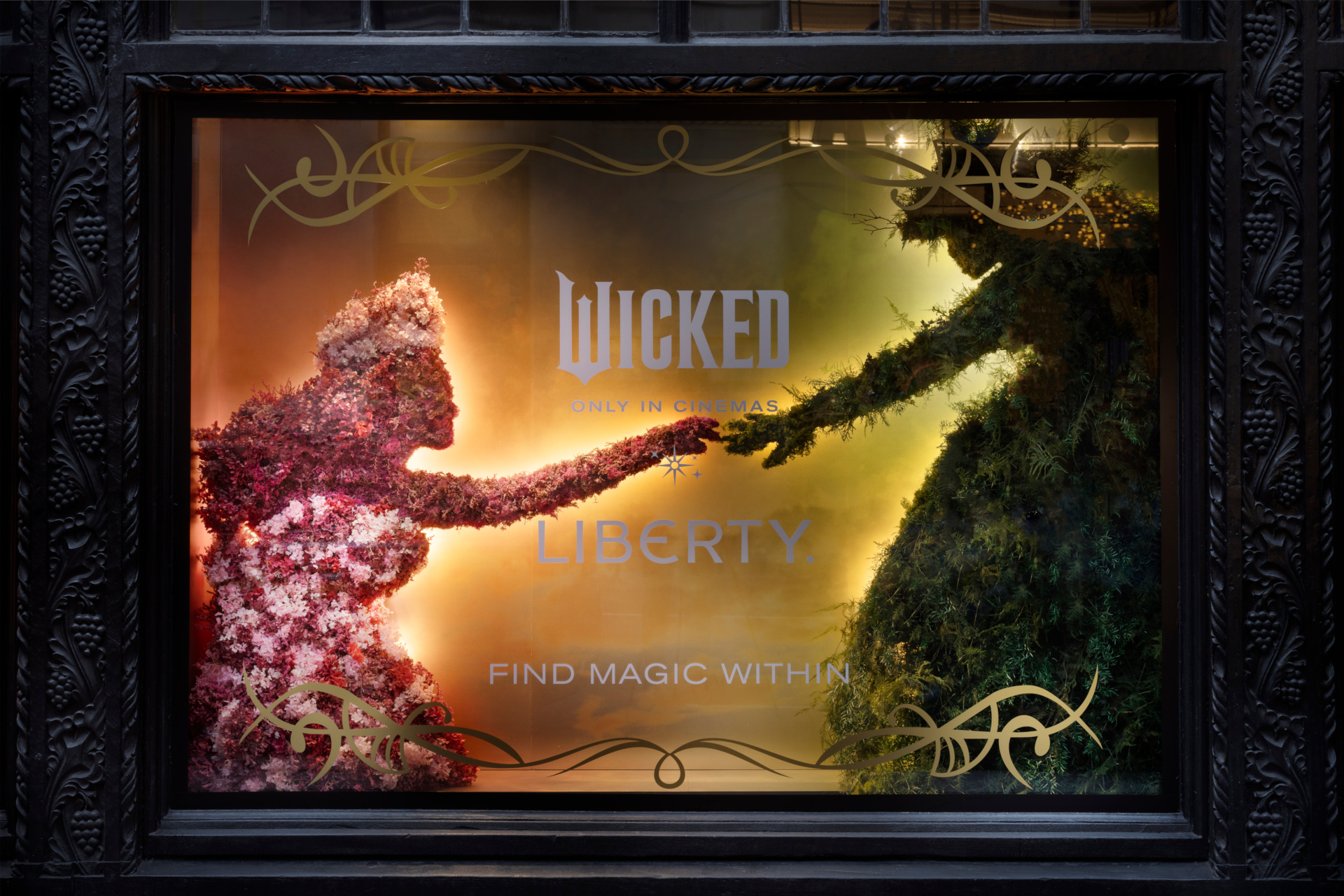 Shop window with Wicked display