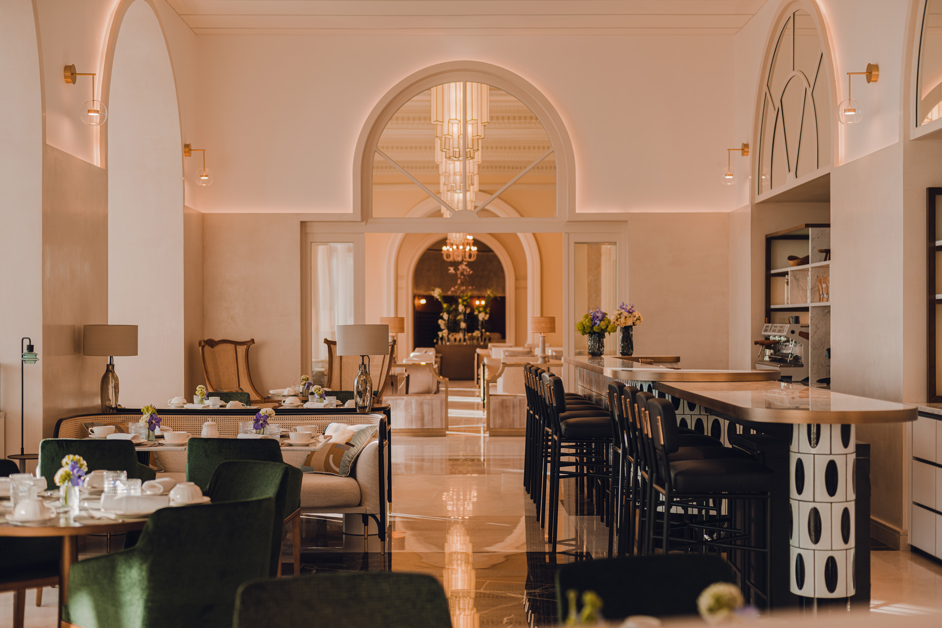 Riviera restaurant at Carlton Cannes, A Regent Hotel