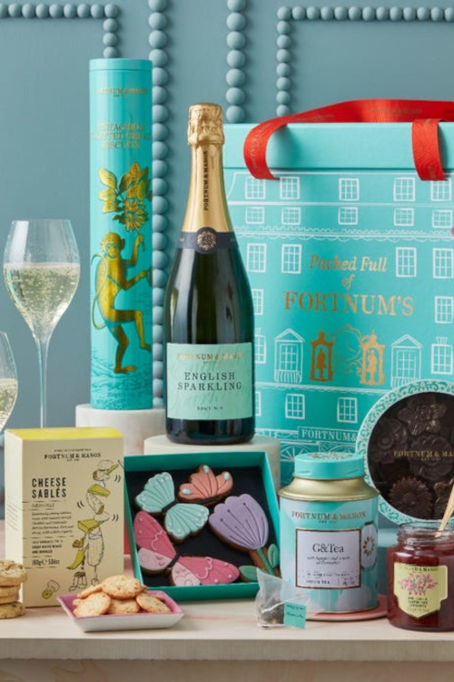 Hamper
